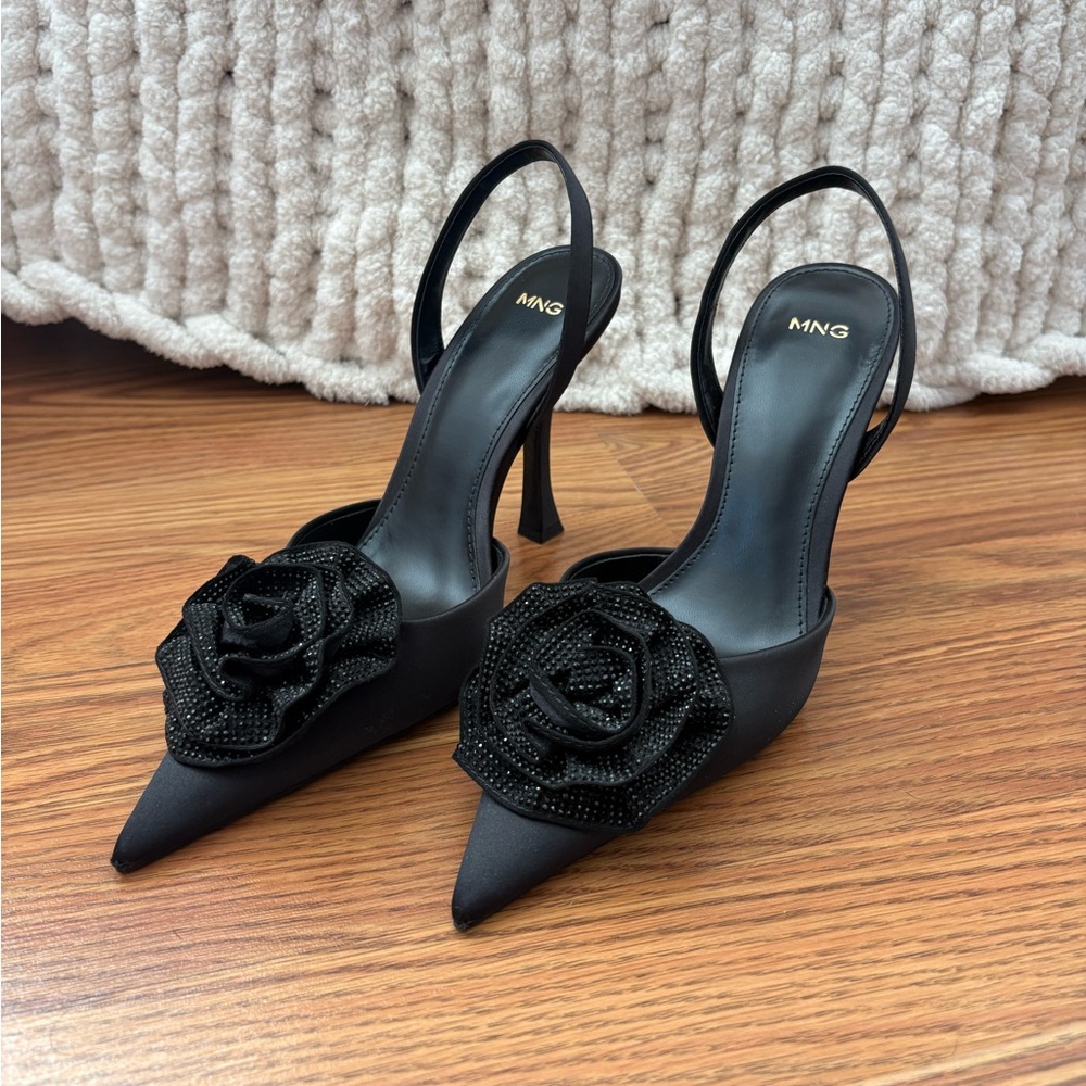 MANGO black pointed toe sling back heels with flower embellishment - Picture 4 of 8